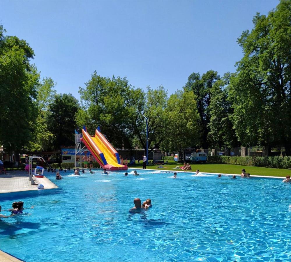 Luxury Villa Rosemary With Free Parking In Szentendre Exterior foto